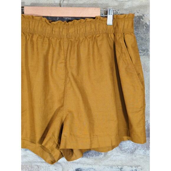 Woman's H&M Linen Blend Paper Bag Waist Shorts Mustard Brown Size XL Loose Fit - Picture 4 of 13